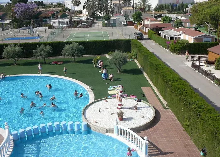 Hotel cerca del colegio: Camping San Javier